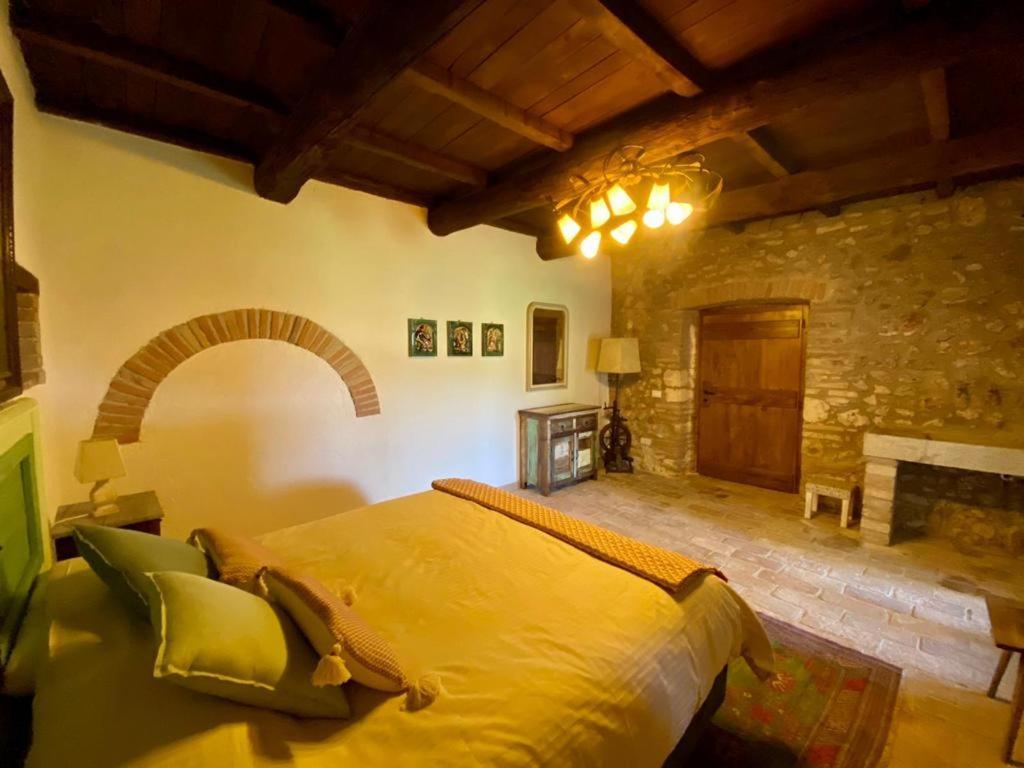 Casale Alessandri Massa Martana Exterior foto
